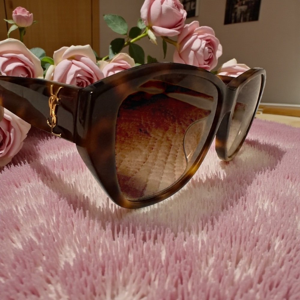 Saint Laurent Tortoise Shell Sunglasses - Picture 3 of 11